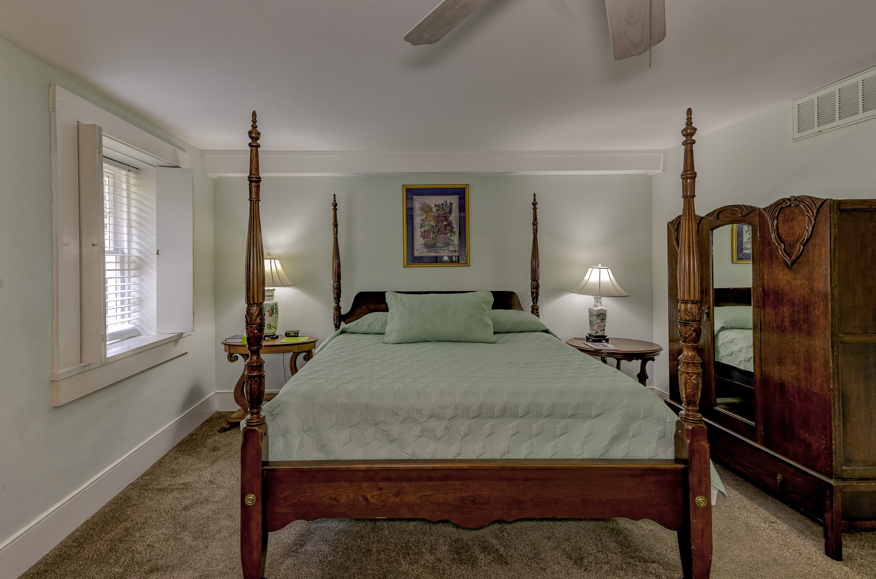 king four poster bed, armoir